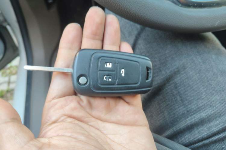 Used Buick GT 2013 GT 1.6L Manual Entry-Level Model Vehicle Key