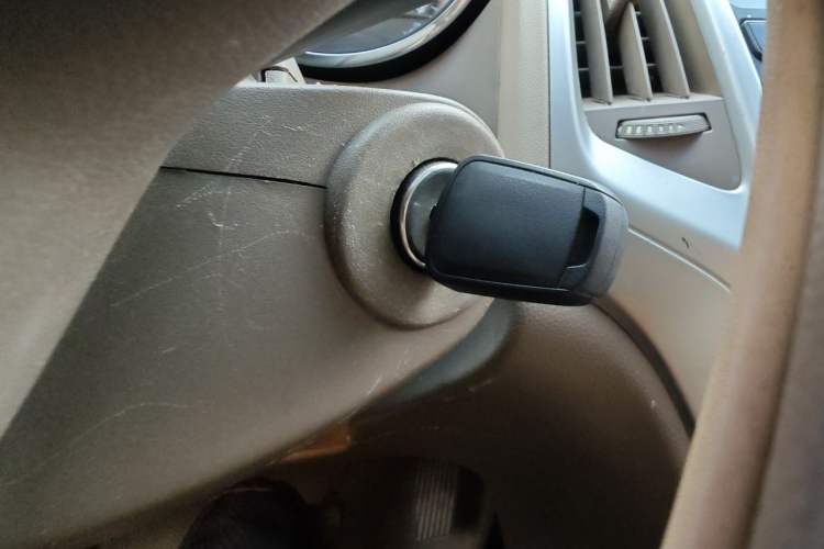Used Buick GT 2013 GT 1.6L Automatic Comfort Edition Vehicle Key