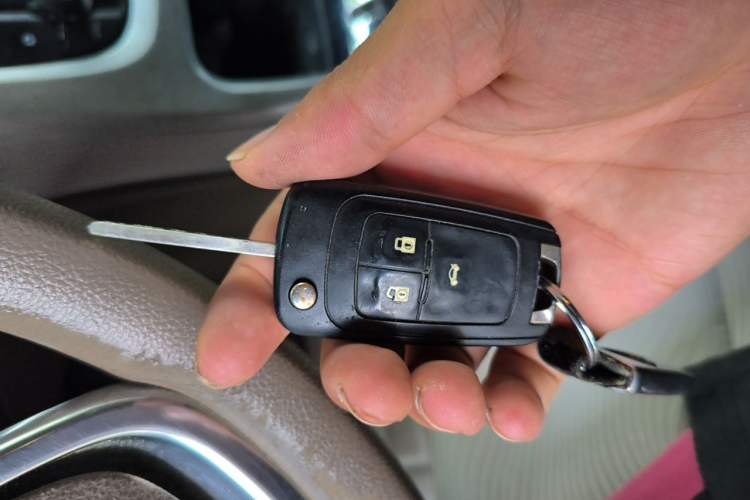 Used Buick GT 2013 GT 1.6L Automatic Fashion Edition Vehicle Key