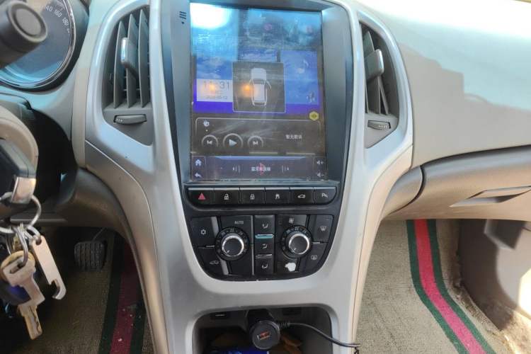 Used Buick GT 2013 GT 1.6L Manual Entry-Level Model Audio And AC Panel