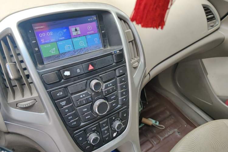 Used Buick GT 2013 GT 1.6L Automatic Fashion Edition Audio And AC Panel