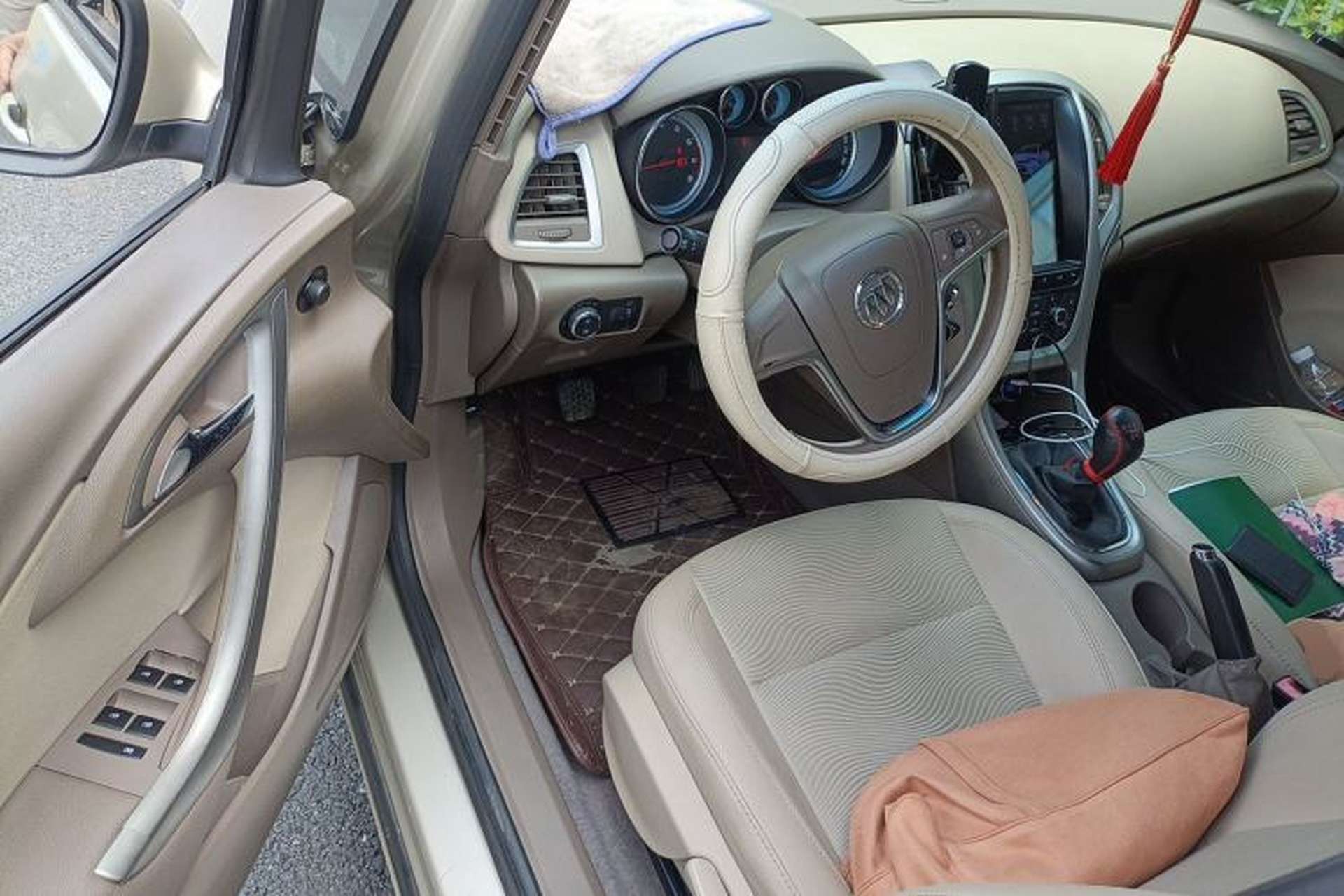 Used Buick GT 2013 GT 1.6L Manual Entry-Level Model Driver Seat