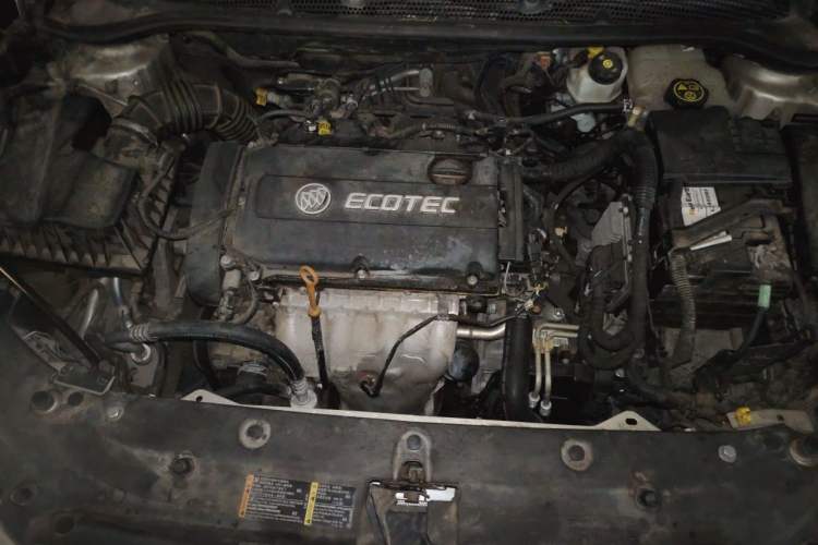 Used Buick GT 2013 GT 1.6L Automatic Fashion Edition Engine Bay