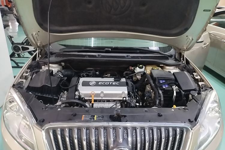 Used Buick GT 2013 GT 1.6L Automatic Fashion Edition Engine Bay