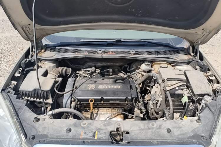 Used Buick GT 2013 GT 1.6L Manual Entry-Level Model Engine Bay