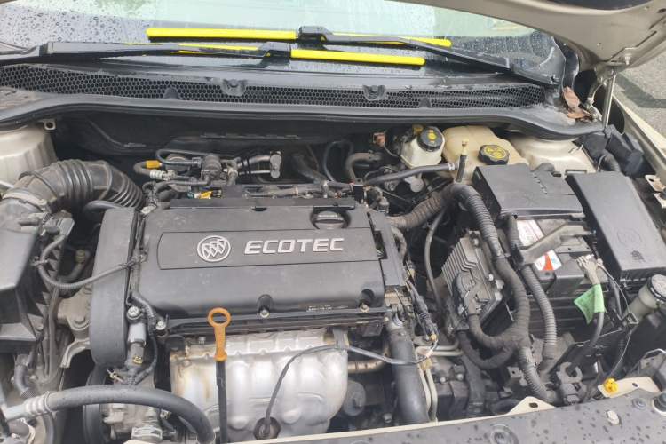 Used Buick GT 2013 GT 1.6L Automatic Fashion Edition Engine Bay