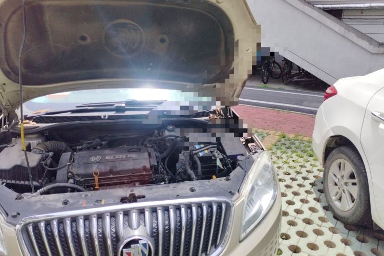 Used Buick GT 2013 GT 1.6L Automatic Fashion Edition Engine Bay Left