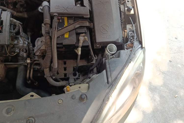 Used Buick GT 2013 GT 1.6L Automatic Fashion Edition Engine Bay Left