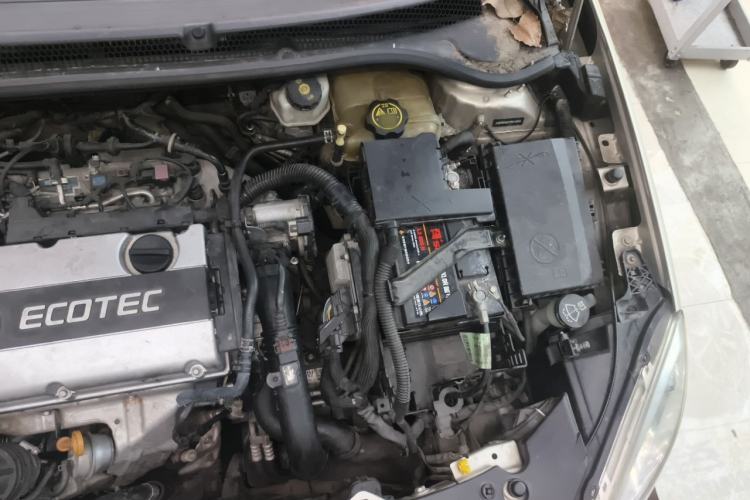 Used Buick GT 2013 GT 1.6L Automatic Fashion Edition Engine Bay Left