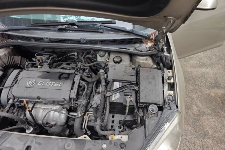 Used Buick GT 2013 GT 1.6L Automatic Fashion Edition Engine Bay Left