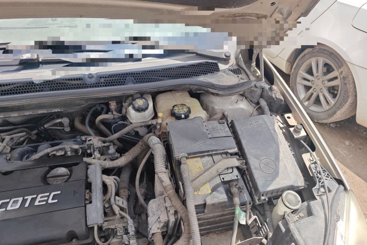 Used Buick GT 2013 GT 1.6L Automatic Fashion Edition Engine Bay Left