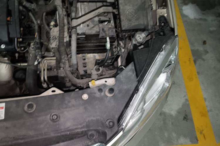 Used Buick GT 2013 GT 1.6L Automatic Fashion Edition Engine Bay Left