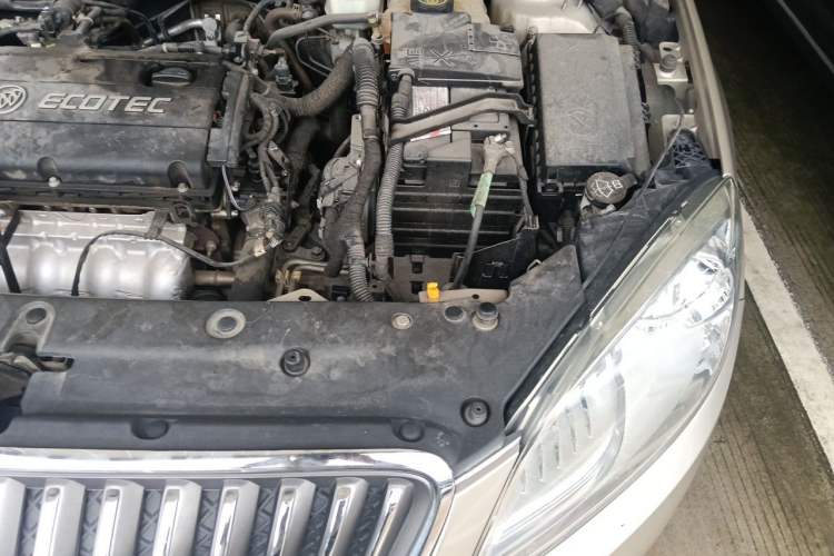 Used Buick GT 2013 GT 1.6L Automatic Fashion Edition Engine Bay Left