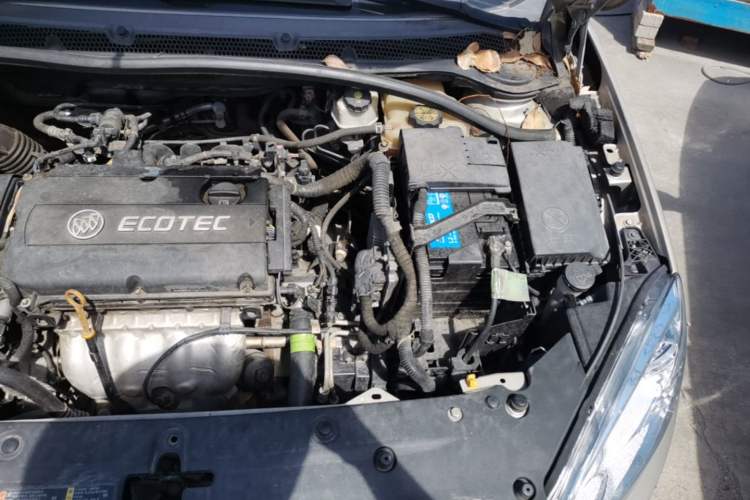 Used Buick GT 2013 GT 1.6L Automatic Fashion Edition Engine Bay Left