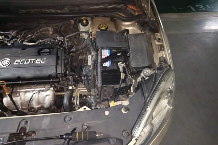 Used Buick GT 2013 GT 1.6L Automatic Comfort Edition Engine Bay Left