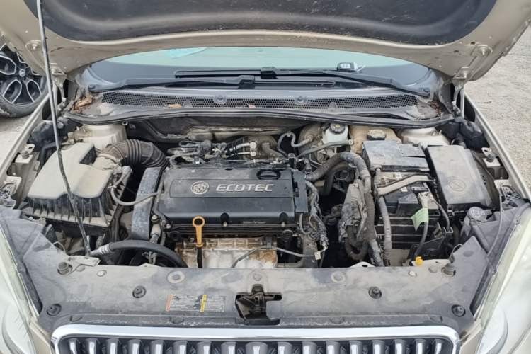 Used Buick GT 2013 GT 1.6L Manual Entry-Level Model Engine Bay