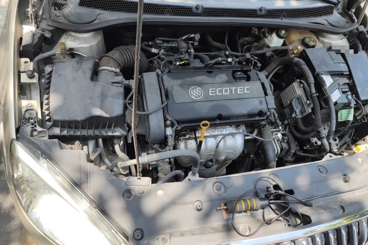Used Buick GT 2013 GT 1.6L Automatic Fashion Edition Engine Bay Right