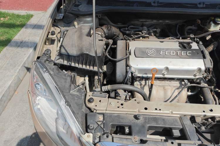 Used Buick GT 2013 GT 1.6L Automatic Fashion Edition Engine Bay Right