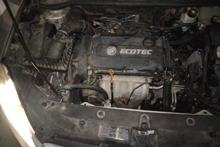 Used Buick GT 2013 GT 1.6L Automatic Fashion Edition Engine Bay Right