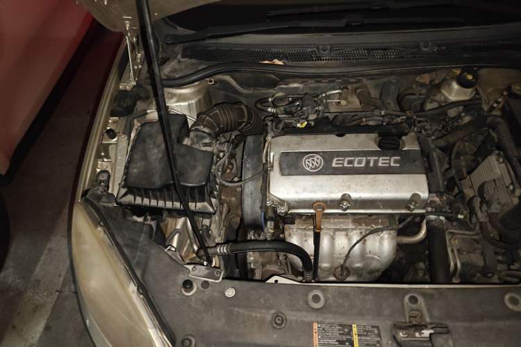 Used Buick GT 2013 GT 1.6L Automatic Fashion Edition Engine Bay Right