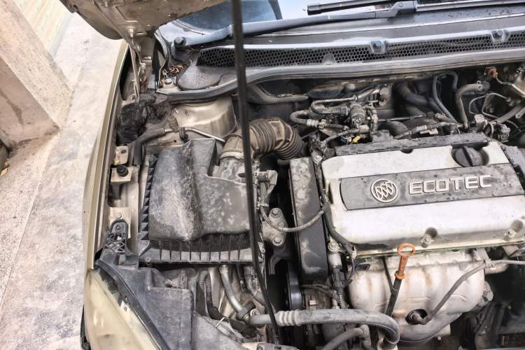 Used Buick GT 2013 GT 1.6L Automatic Fashion Edition Engine Bay Right