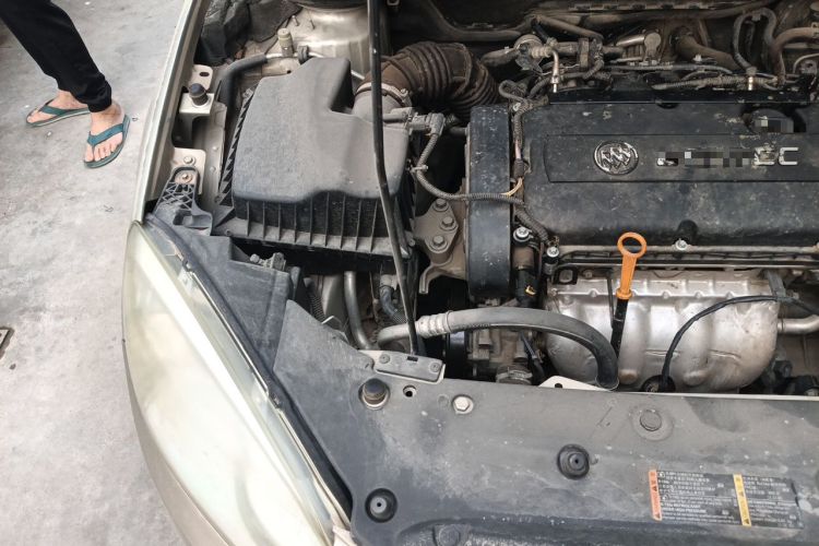 Used Buick GT 2013 GT 1.8L Automatic Fashion Edition Engine Bay Right