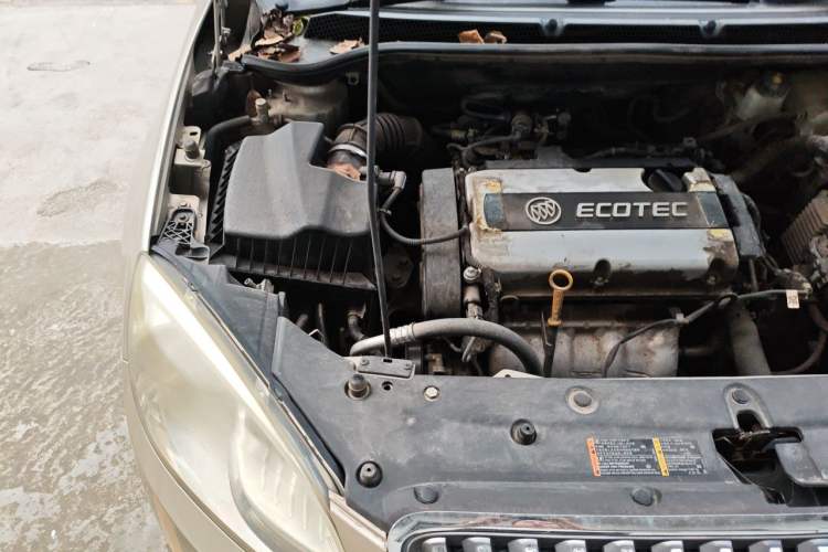 Used Buick GT 2013 GT 1.6L Manual Entry-Level Model Engine Bay Right