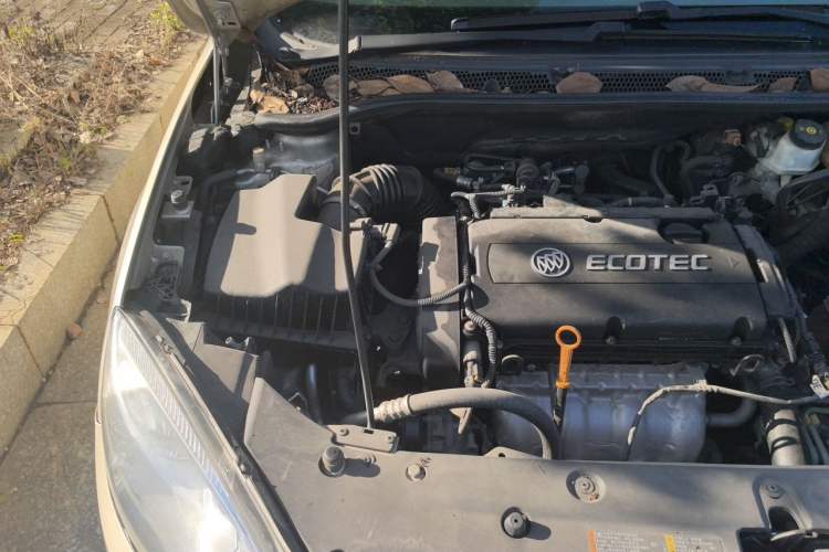 Used Buick GT 2013 GT 1.6L Automatic Fashion Edition Engine Bay Right