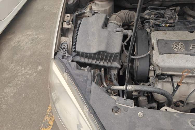 Used Buick GT 2013 GT 1.6L Manual Entry-Level Model Engine Bay Right