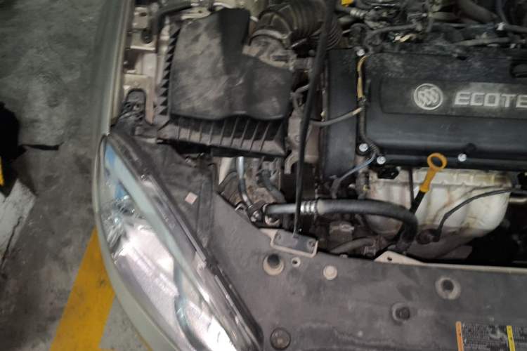 Used Buick GT 2013 GT 1.6L Automatic Fashion Edition Engine Bay Right