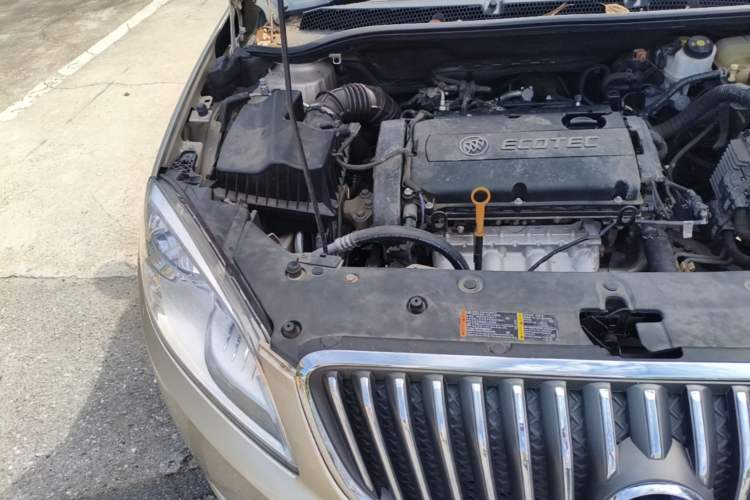 Used Buick GT 2013 GT 1.8L Automatic Fashion Edition Engine Bay Right