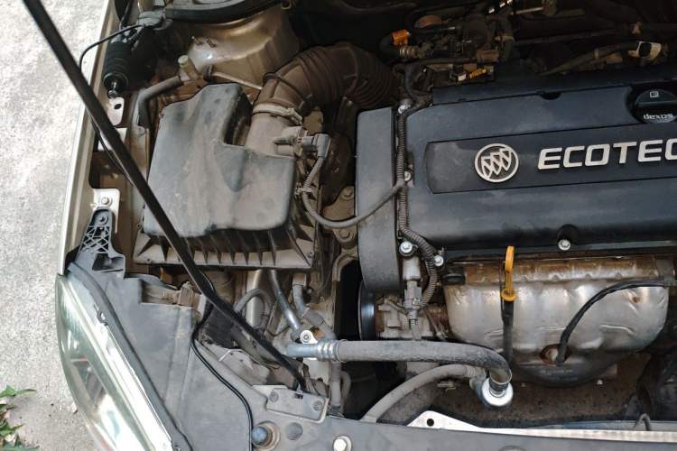 Used Buick GT 2013 GT 1.6L Automatic Fashion Edition Engine Bay Right