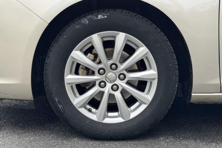 Used Buick GT 2013 GT 1.6L Manual Entry-Level Model Exterior 4
