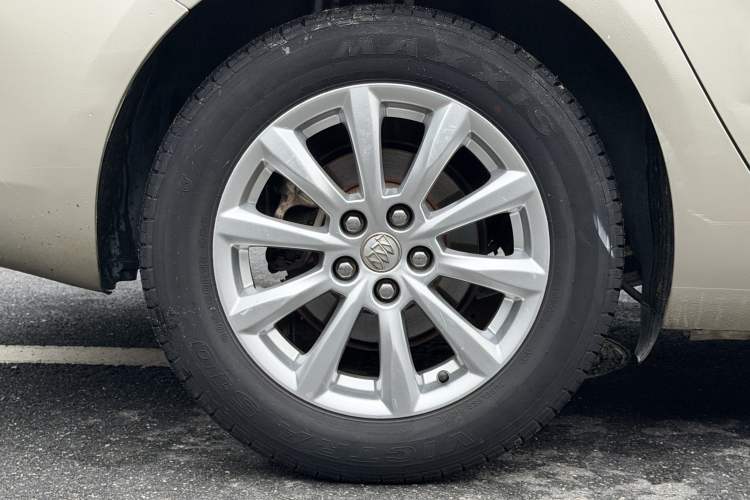 Used Buick GT 2013 GT 1.6L Manual Entry-Level Model Exterior 5