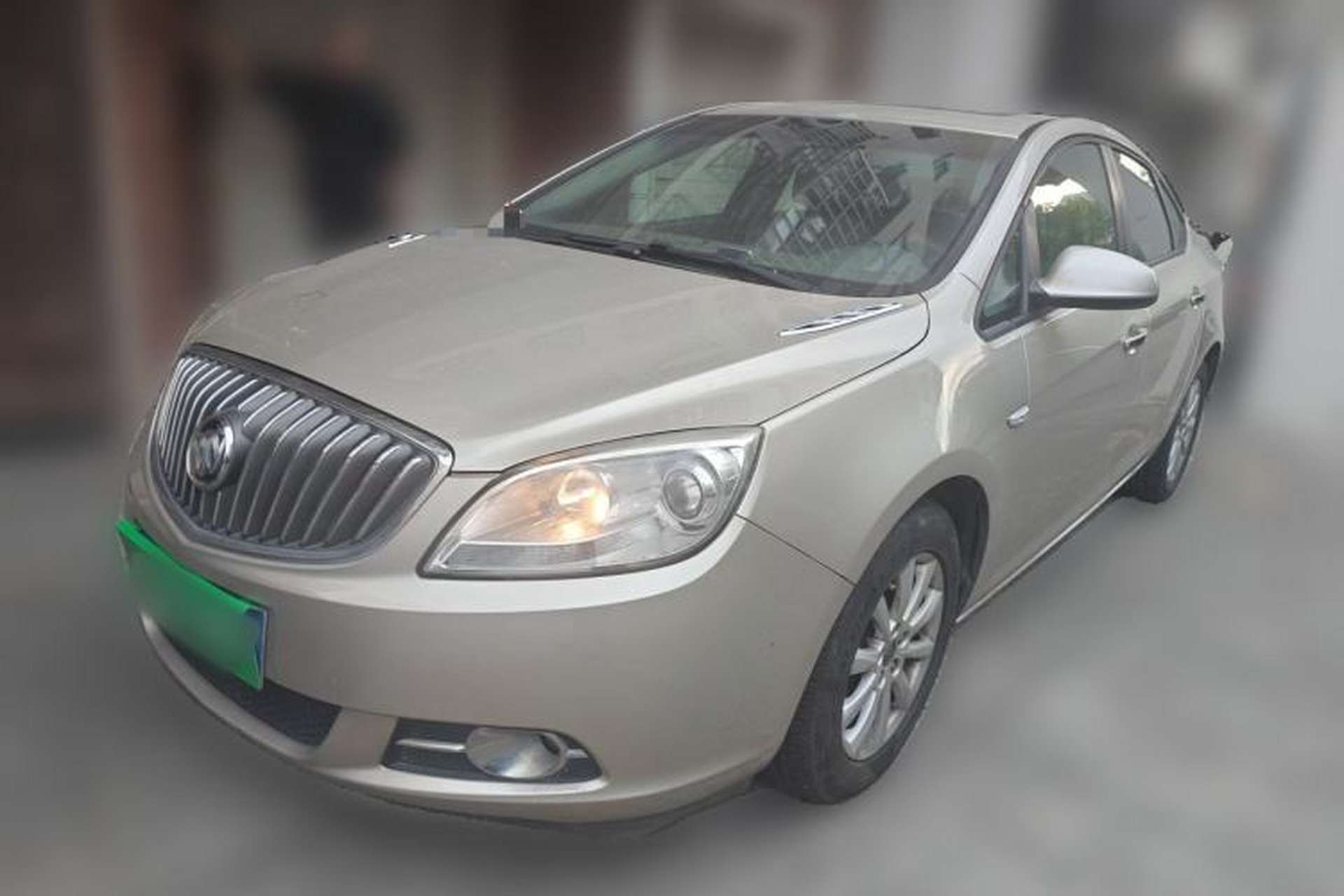 Used Buick GT 2013 GT 1.6L Automatic Fashion Edition Front Left 45 Deg