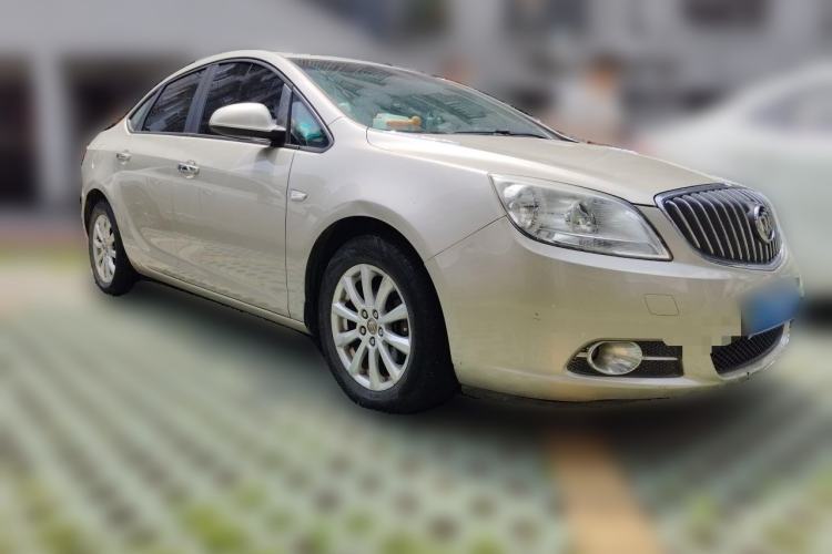 Used Buick GT 2013 GT 1.6L Automatic Fashion Edition Front Right 45 Deg