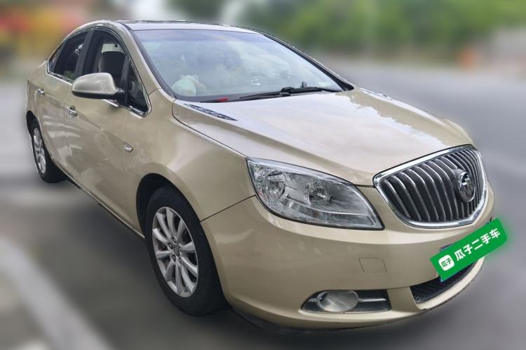 Used Buick GT 2013 GT 1.6L Automatic Fashion Edition Front Right 45 Deg