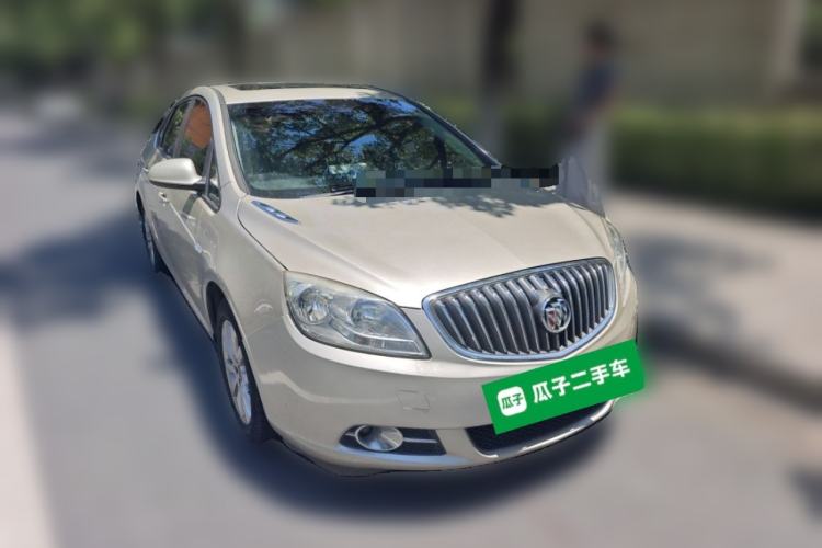 Used Buick GT 2013 GT 1.8L Automatic Fashion Edition Front Right 45 Deg