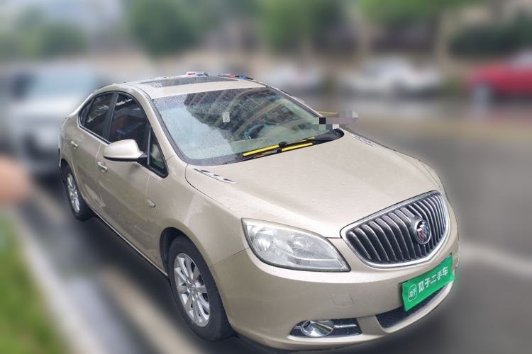 Used Buick GT 2013 GT 1.6L Automatic Fashion Edition Front Right 45 Deg