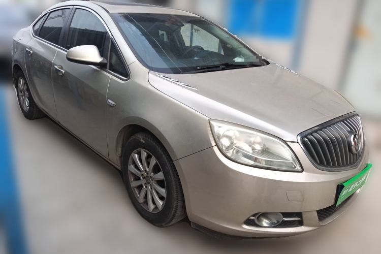 Used Buick GT 2013 GT 1.8L Automatic Fashion Edition Front Right 45 Deg