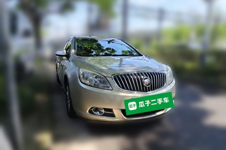 Used Buick GT 2013 GT 1.8L Automatic Fashion Edition Front Right 45 Deg