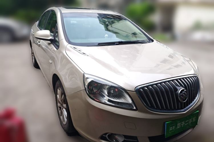 Used Buick GT 2013 GT 1.6L Automatic Fashion Edition Front Right 45 Deg