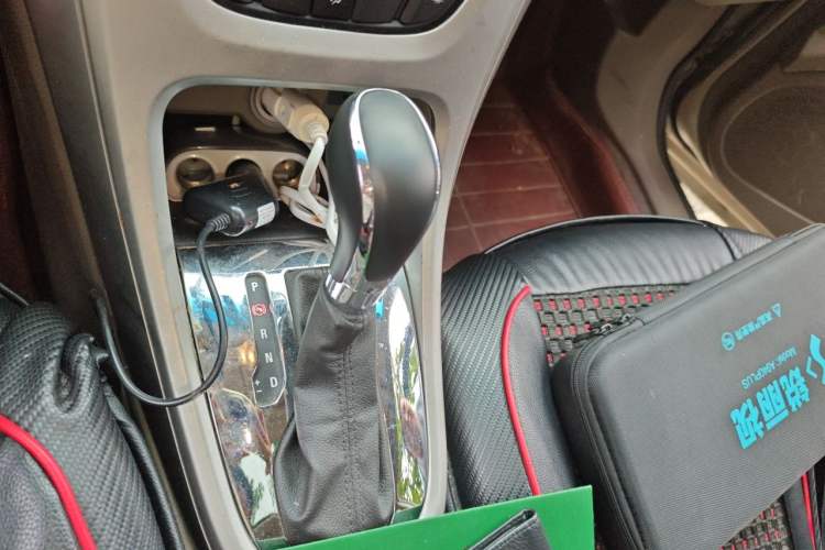 Used Buick GT 2013 GT 1.6L Automatic Comfort Edition Gear Lever