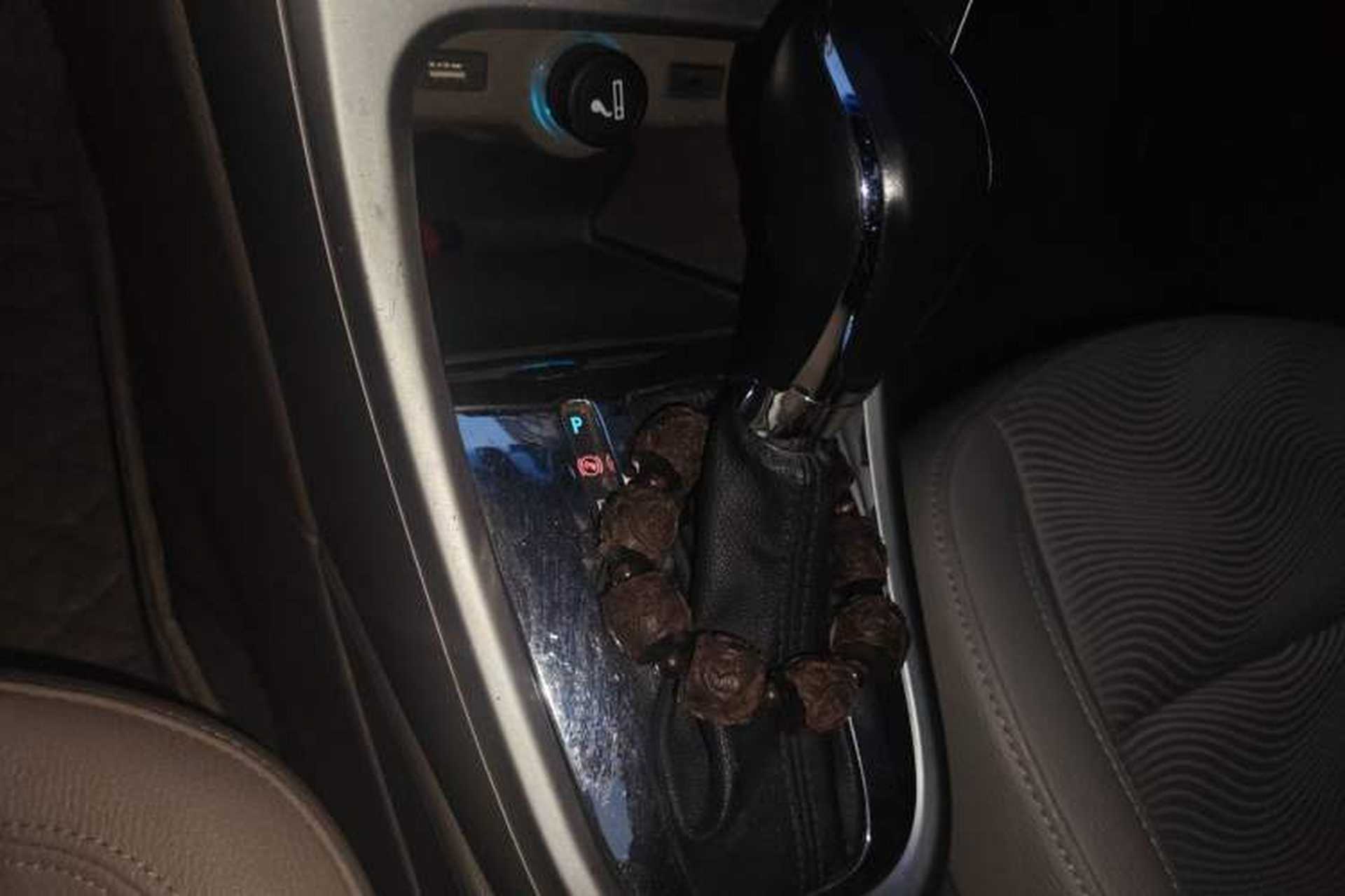 Used Buick GT 2013 GT 1.6L Automatic Fashion Edition Gear Lever