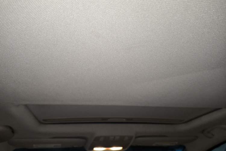 Used Buick GT 2013 GT 1.6L Automatic Fashion Edition Headliner