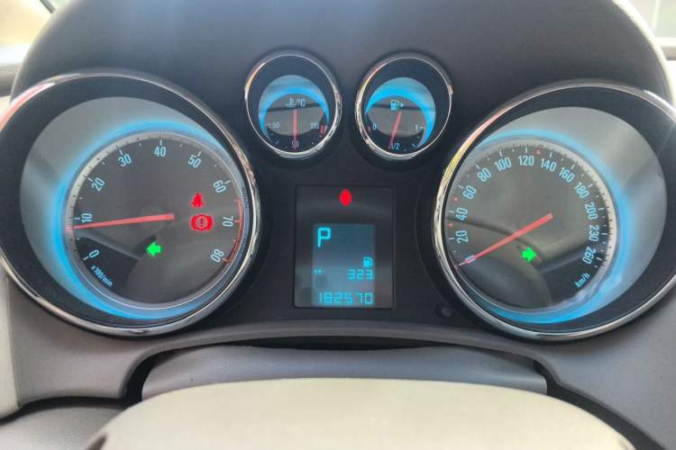 Used Buick GT 2013 GT 1.6L Automatic Fashion Edition Instrument Cluster