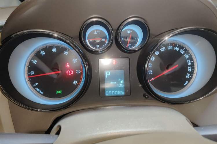 Used Buick GT 2013 GT 1.6L Automatic Fashion Edition Instrument Cluster