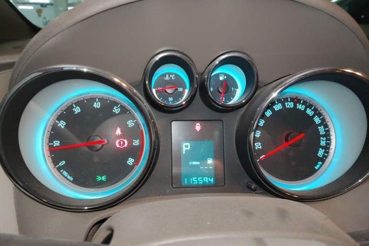 Used Buick GT 2013 GT 1.6L Automatic Fashion Edition Instrument Cluster