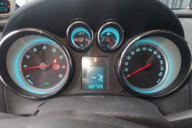 Used Buick GT 2013 GT 1.6T Automatic Fashion Sport Edition Instrument Cluster