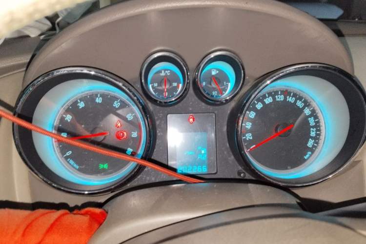 Used Buick GT 2013 GT 1.6L Manual Comfort Edition Instrument Cluster